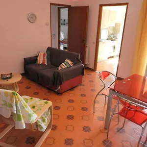 Appartamento In Marina: A Step Away From The Sea And From The Center!, Patti